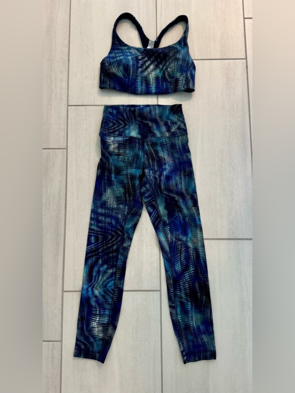 Lululemon Set! Wunder Train Bra & High Rise Legging, 4 & 8, 25”, Foil Blue